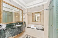Imperial Hotel Gold Coast - Park Yeri
