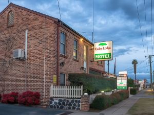 Cedar Lodge Motel