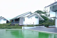 Pekoe Plantation Cottages by LexStays