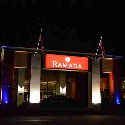 Ramada by Wyndham Arcata Hotel Exterior