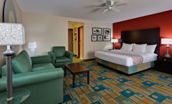 La Quinta Inn & Suites by Wyndham Plattsburgh