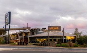 Station Motel