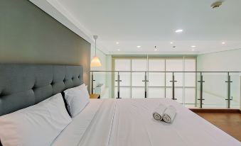 Big Studio Loft at the Reiz Suites Medan Apartment