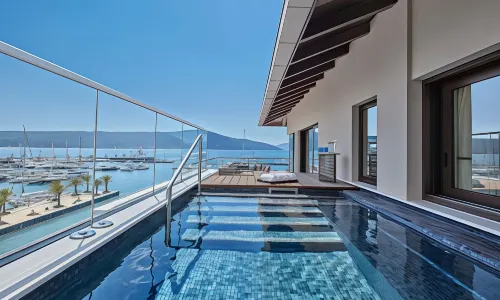 리젠트 포르토 몬테네그로