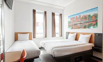 EasyHotel Amsterdam Arena Boulevard