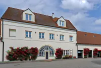 Yard Resort Hotels in Liblice