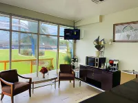 The Shades Motel - 2-Star