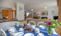 The Heather's Bed and Breakfast Hotels in Highcliffe