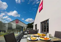 Ibis Plymouth Hotels in Wotter
