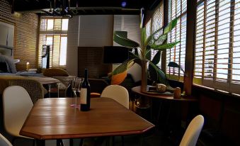 Charming Suites Jan Zonder Vrees