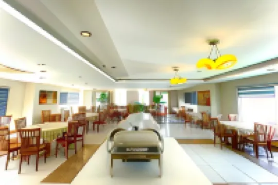 Hoang Sa Hotel