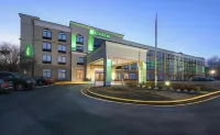 Holiday Inn Fredericksburg Conference Ctr Hotel di Hartwood