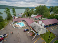 Lake 'N Pines Motel Hôtels à : Cooperstown