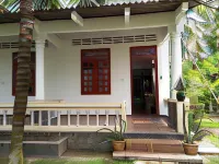 Quoc Phuong Riverside Homestay Hotels near Coconut Dao Relics