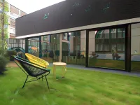 Sleep Well Youth Hostel Hotel di 