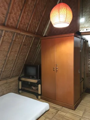 Dratna Glamping Hotels in Cugenang