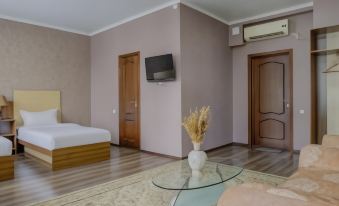 Shah Palace Hotel