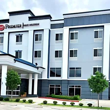 Best Western Premier Ashton Suites-Willowbrook Отели рядом с достопримечательностью «Виллоубрук»