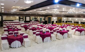 The Avr Hotels & Banquets