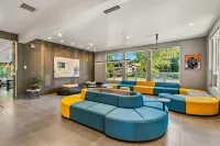 Nowhere Special Hostel Hotel di Rossland