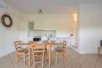 Elegant Residence Ea Bianca 2 Bedroom Sleeps 6 Plus Extra Bed Available