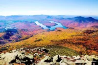 Enjoy all the Adirondacks have to offer! 제이 호텔