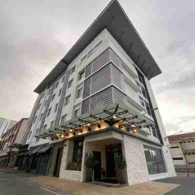 古晉凱美娜景觀酒店-原-古晉商人酒店 Hotel Exterior