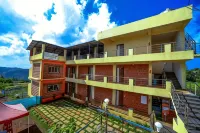 Hotel Green Exotica Mahabaleshwar - Mountain view