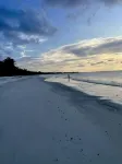 Calm Beach Inn - Beach