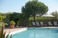 Eco-Domaine la Fontaine - Hotel-Spa - 300 m Plage de la Fontaine Aux Bretons - Pools