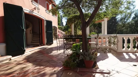 La Florentine Отели в г. Бандоль