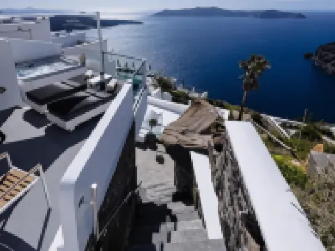 Nevma Suites Hotels in Fira