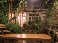 Lotus Garden Hostel Izmir Hotels near İzmir Optimum Shopping Mall