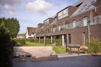 Van der Valk Hotel Dennenhof - С баром