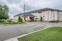 Quality Inn & Suites Yorkton Hotels in 