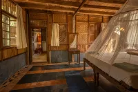 Bhakti Kutir Hotels in Pololem