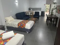 Yatulau Hotel and Conference - Kolam Renang