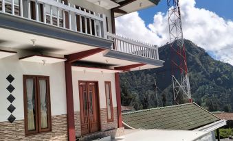 Bromo Seruni Astungkara Homestay