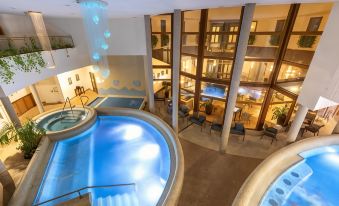 Colosseum Hotel