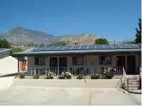 Barewood Inn & Suites Hotel dekat Nuui Cunni Native American Intertribal Cultural Center and Museum