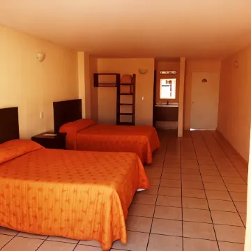 Los Jitos Hotel & Suites