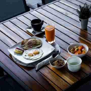 SeaSide Hotel Dining/Meeting Rooms