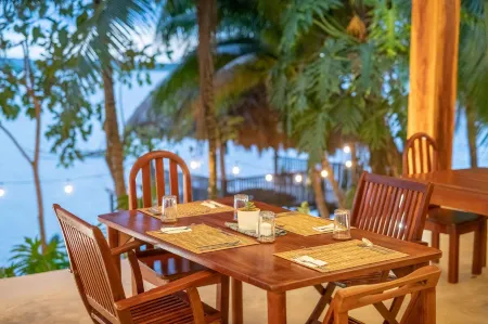 Hotel Gringo Perdido Отели в г. Эль Ремате