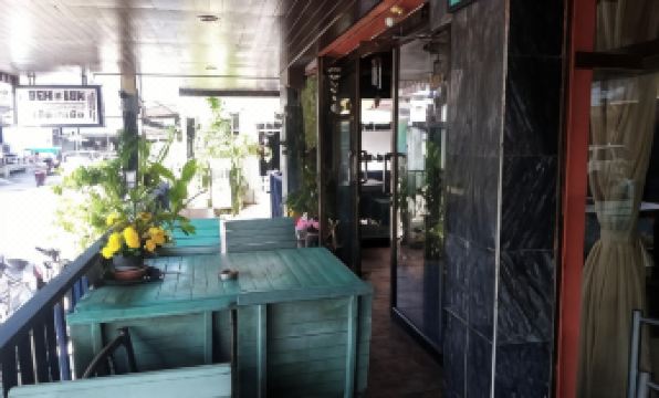 Ben & Lek Guesthouse