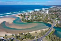 Little Palm Cabins Hotels in Lake Cathie