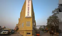 Rio Grand - Haridwar - A Premium Hotel - parking