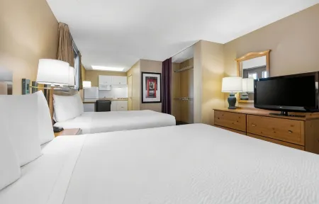 Extended Stay America Suites - San Diego - Fashion Valley Отели рядом с достопримечательностью «Гора Коулс»