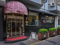 كاناك هوتل Hotels near تمثال طروادة