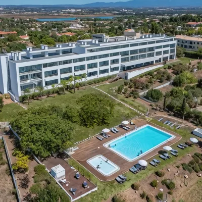 Pelican Alvor Hotels near Portimao Airport