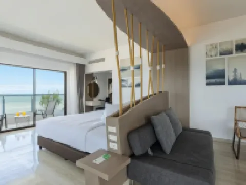 センターラー バイ センターラー チャアム ビーチ リゾート チャアムのホテル